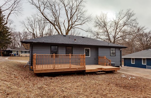 112 Parmer Drive, Des Moines, IA 50315