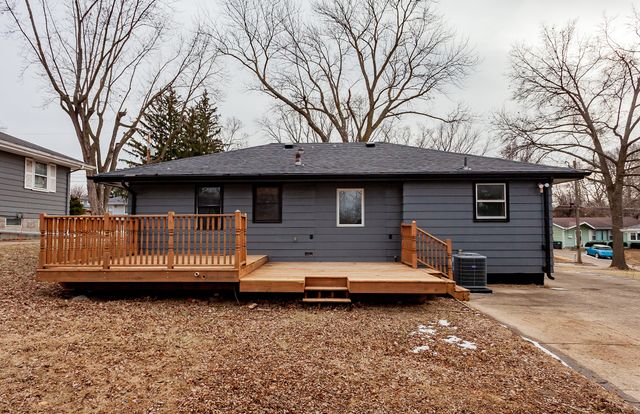 112 Parmer Drive, Des Moines, IA 50315