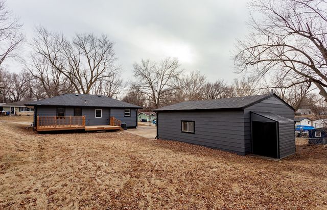 112 Parmer Drive, Des Moines, IA 50315