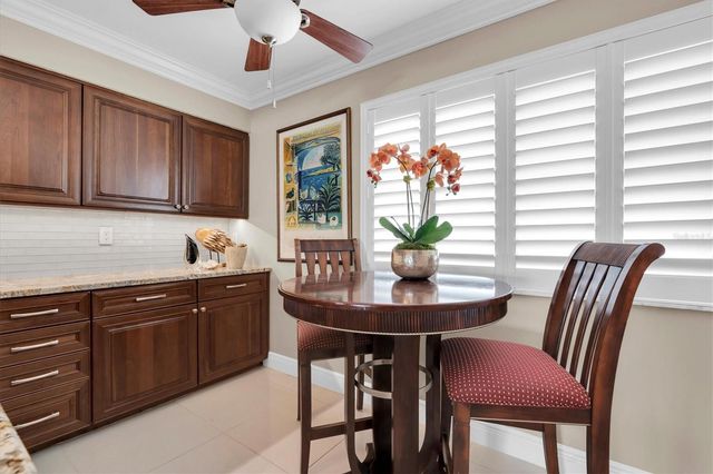 12274 1ST STREET W 2, Treasure Island, FL 33706