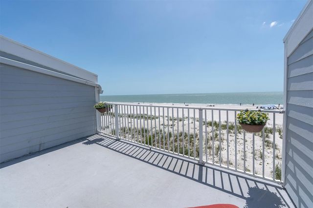 12274 1ST STREET W 2, Treasure Island, FL 33706