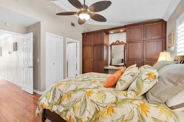 12274 1ST STREET W 2, Treasure Island, FL 33706