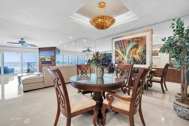 12274 1ST STREET W 2, Treasure Island, FL 33706