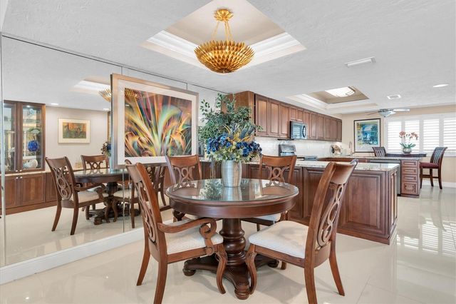 12274 1ST STREET W 2, Treasure Island, FL 33706