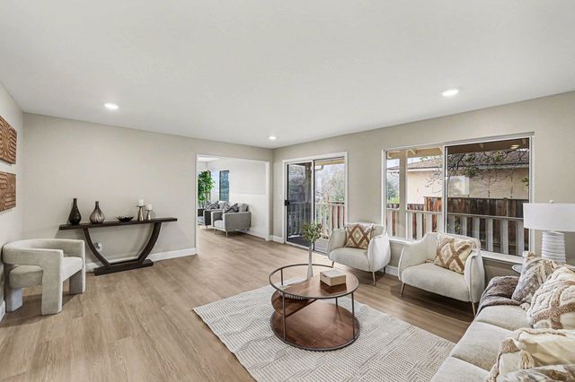 6 Lake St, Pittsburg, CA 94565