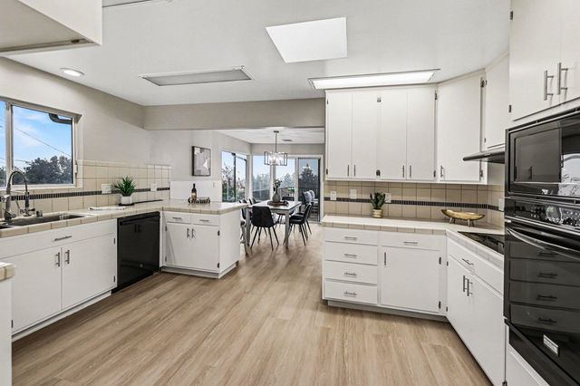 6 Lake St, Pittsburg, CA 94565