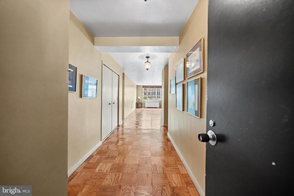 3001 VEAZEY TER NW #703, Washington, DC 20008