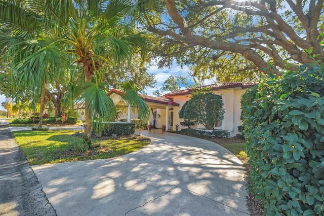 2626 EAGLE COURT, Lake Wales, FL 33898