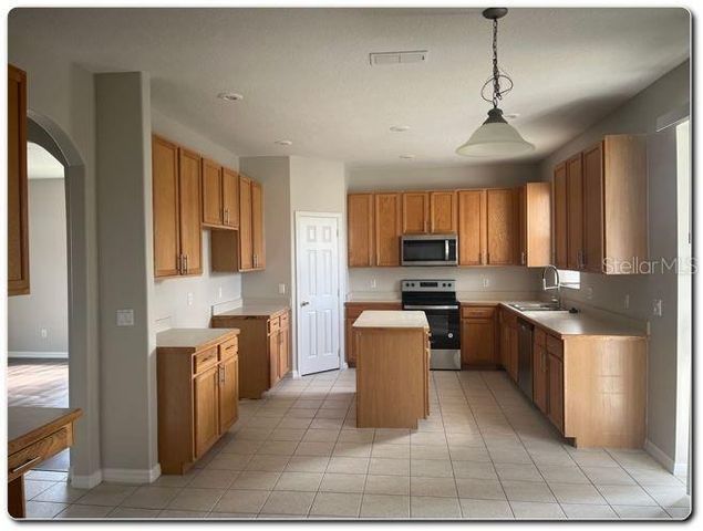 2887 SWEETSPIRE CIRCLE, Kissimmee, FL 34746