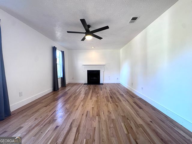 515 Lake Joyce, Fairburn, GA 30213