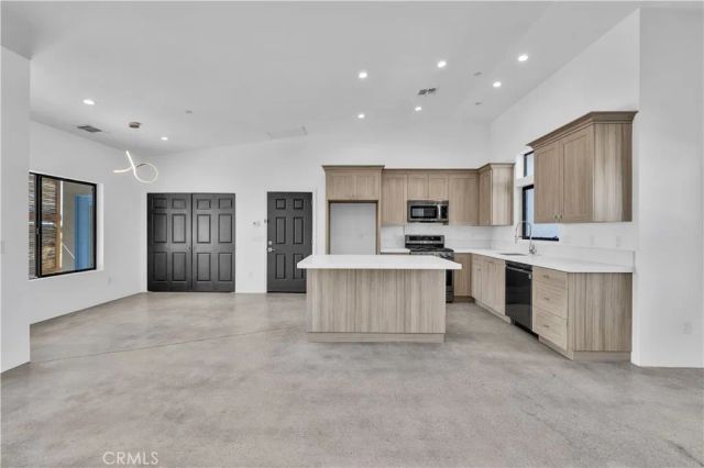 4834 Round Up Road, 29 Palms, CA 92277