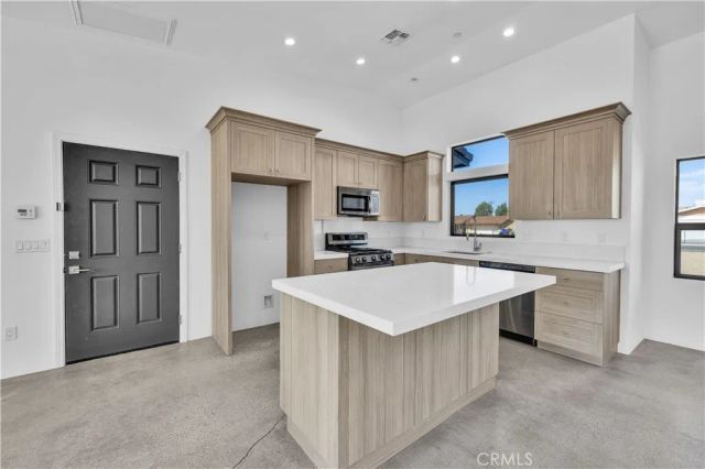 4834 Round Up Road, 29 Palms, CA 92277