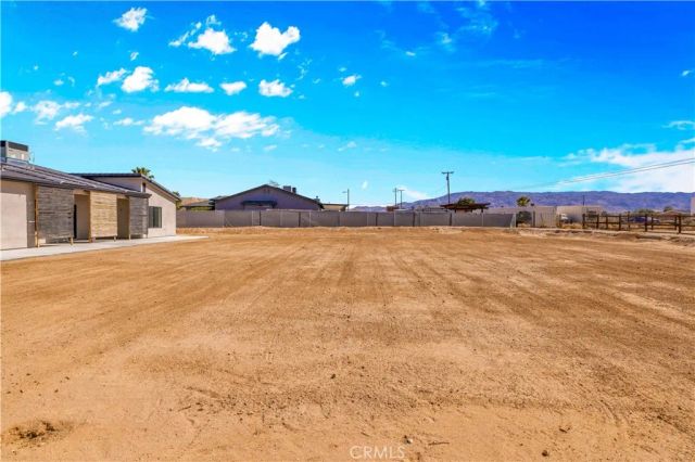 4834 Round Up Road, 29 Palms, CA 92277