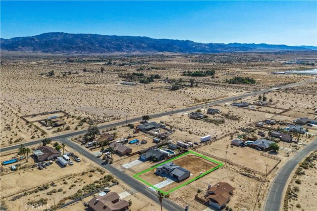 4834 Round Up Road, 29 Palms, CA 92277