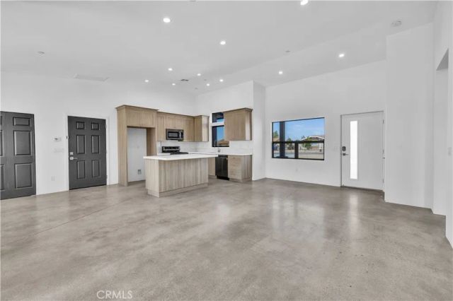 4834 Round Up Road, 29 Palms, CA 92277
