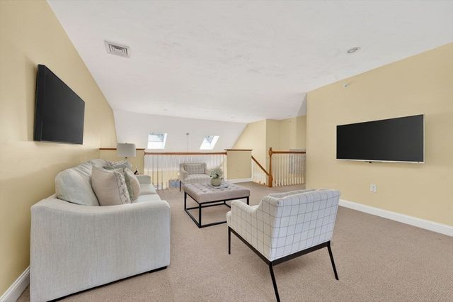 239 Washington St 20, Norwell, MA 02061
