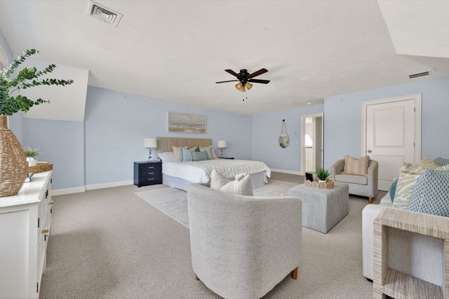 239 Washington St 20, Norwell, MA 02061