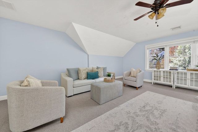 239 Washington St 20, Norwell, MA 02061