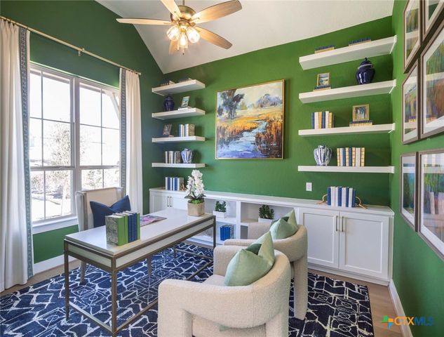 210 Navarro, Boerne, TX 78006