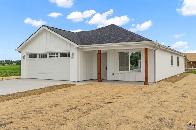1921 NW Waldo Way, Topeka, KS 66608