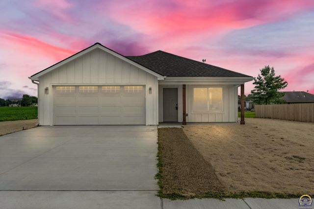 1921 NW Waldo Way, Topeka, KS 66608