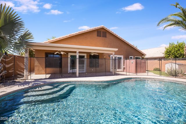 1371 S Saguaro Street, Gilbert, AZ 85233