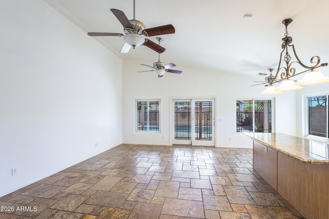 1371 S Saguaro Street, Gilbert, AZ 85233