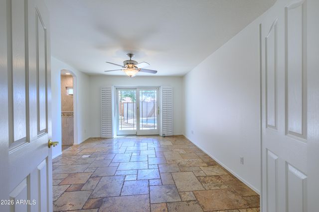 1371 S Saguaro Street, Gilbert, AZ 85233