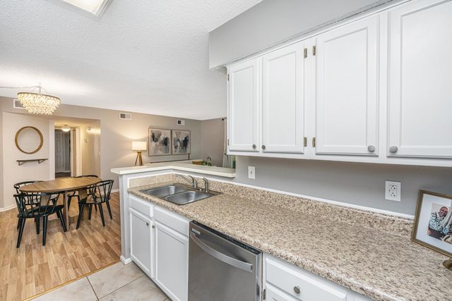 1054 Anna Knapp Boulevard 4g, Mount Pleasant, SC 29464