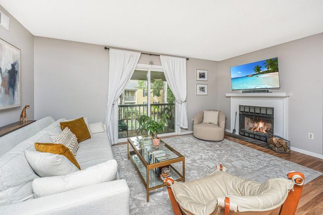 1054 Anna Knapp Boulevard 4g, Mount Pleasant, SC 29464