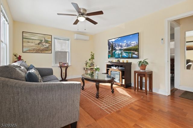 561 Marion St, Bound Brook Boro, NJ 08805