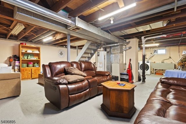 561 Marion St, Bound Brook Boro, NJ 08805