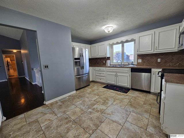 820 Spruce Street, Papillion, NE 68046