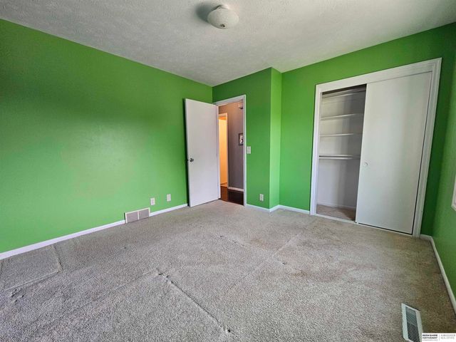 820 Spruce Street, Papillion, NE 68046
