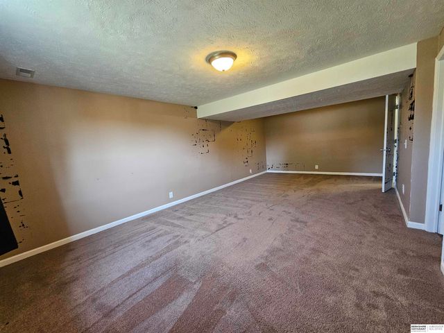 820 Spruce Street, Papillion, NE 68046