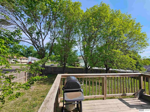 820 Spruce Street, Papillion, NE 68046