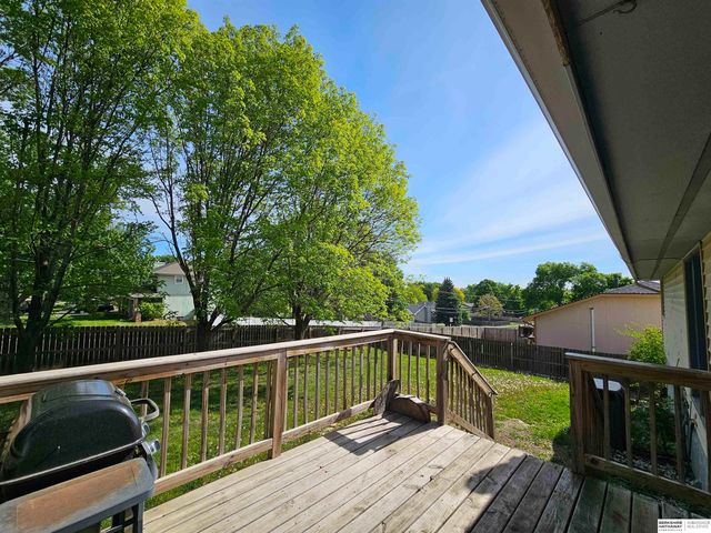820 Spruce Street, Papillion, NE 68046