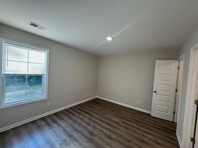 201 Mountaindale Dr, Smyrna, TN 37167