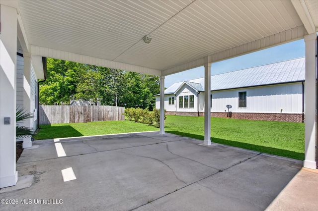 215 White Harbor Road, Long Beach, MS 39560