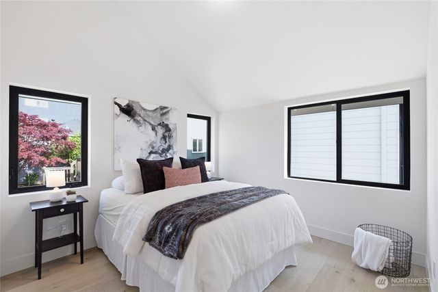 324 NW 80th Street, Seattle, WA 98117