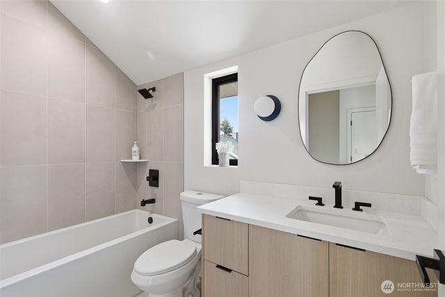 324 NW 80th Street, Seattle, WA 98117