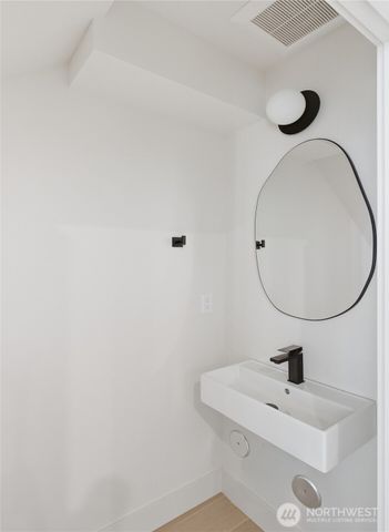324 NW 80th Street, Seattle, WA 98117