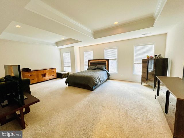 24823 BARRINGTON GROVE CT, Aldie, VA 20105