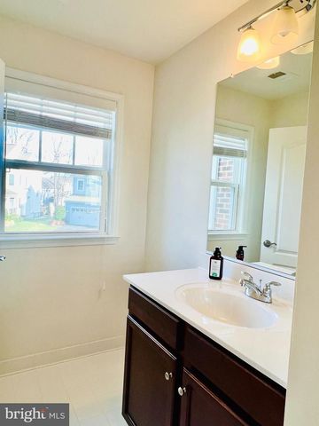 24823 BARRINGTON GROVE CT, Aldie, VA 20105