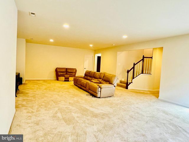 24823 BARRINGTON GROVE CT, Aldie, VA 20105