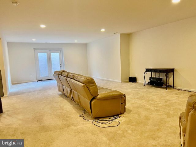 24823 BARRINGTON GROVE CT, Aldie, VA 20105
