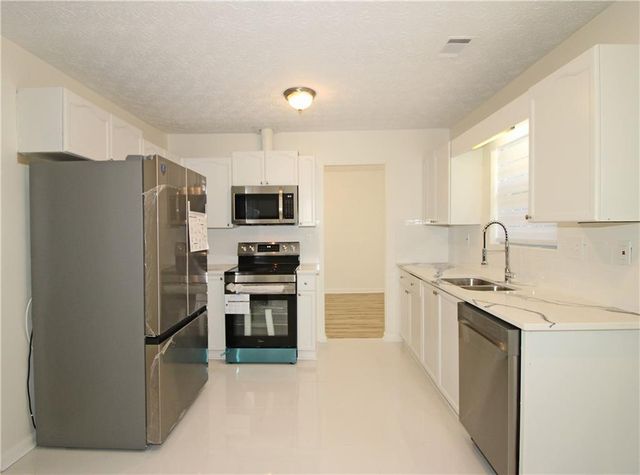 6060 Old Wellborn Trace, Lithonia, GA 30058