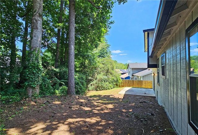 6060 Old Wellborn Trace, Lithonia, GA 30058