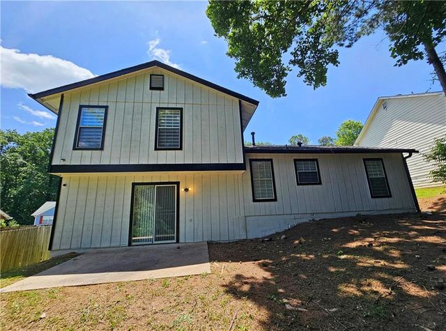 6060 Old Wellborn Trace, Lithonia, GA 30058