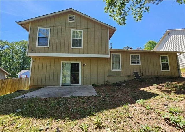 6060 Old Wellborn Trace, Lithonia, GA 30058